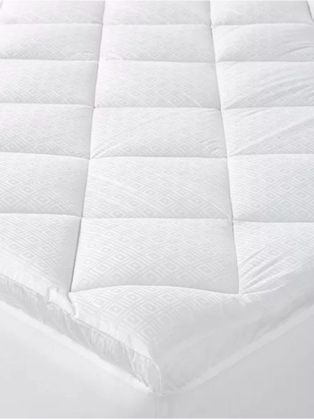 Hotel Collection
Luxe Eurotop Mattress Pad, King fits mattress up to 24” Deep